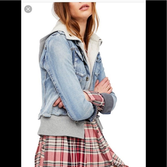 Free people💥denim jacket 💥🎁💕🌺 - Picture 1 of 6
